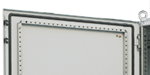 Двери можно установить как справа, так и слева