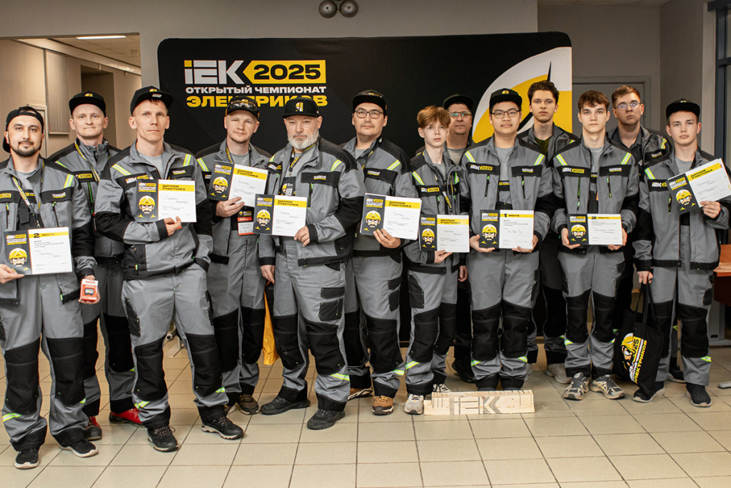 8_IMG_1533_resized copy.jpg