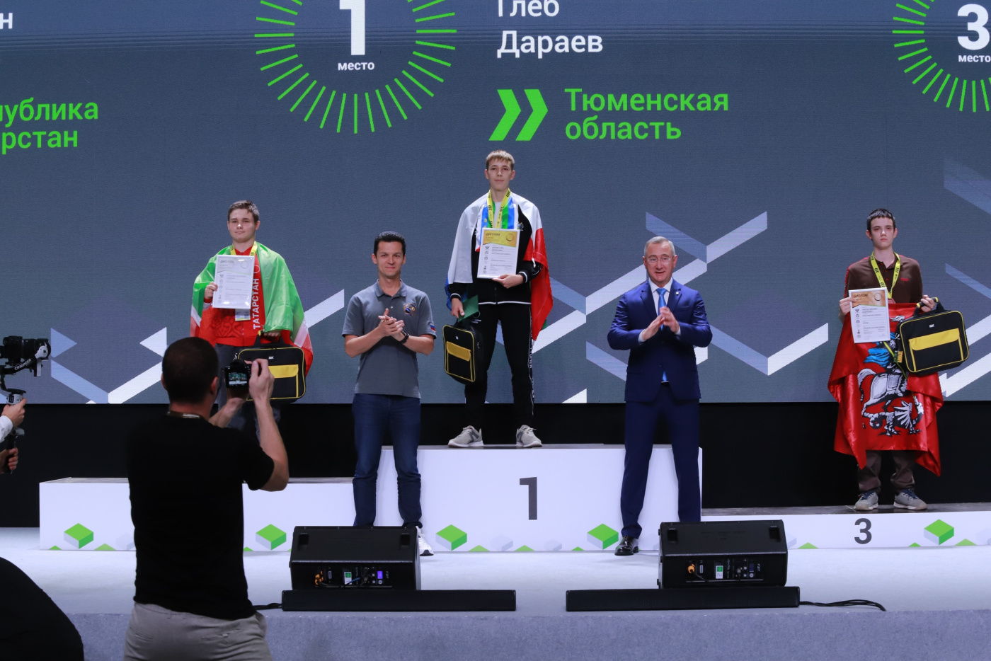 Shapsha and juniors.jpg