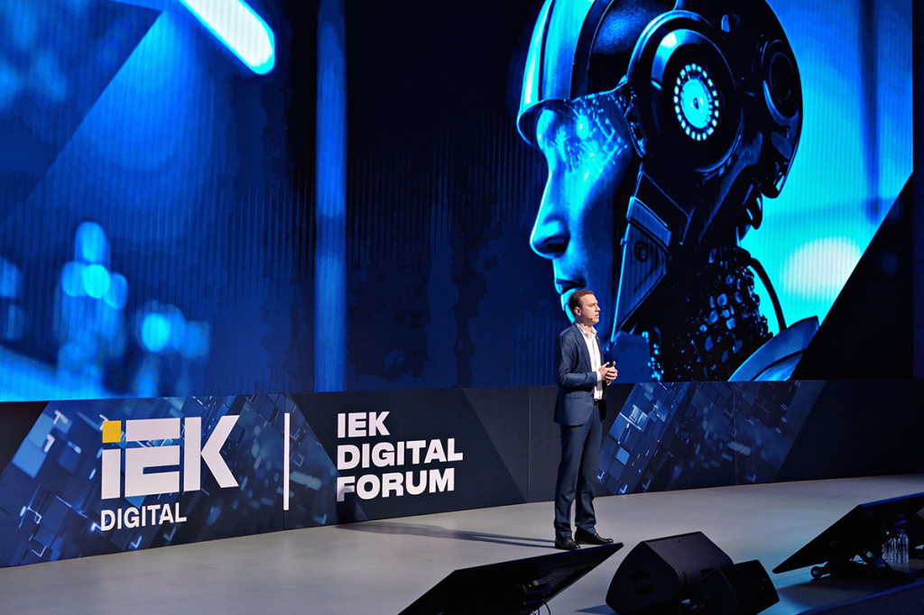 5_IEK_D_25-0035 copy.jpg 5_IEK_D_25-0035 copy.jpg