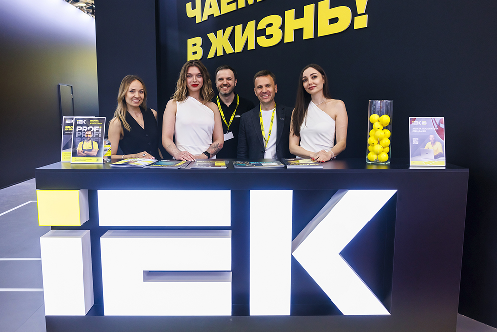 8_0R8A5844.jpg 8_0R8A5844.jpg