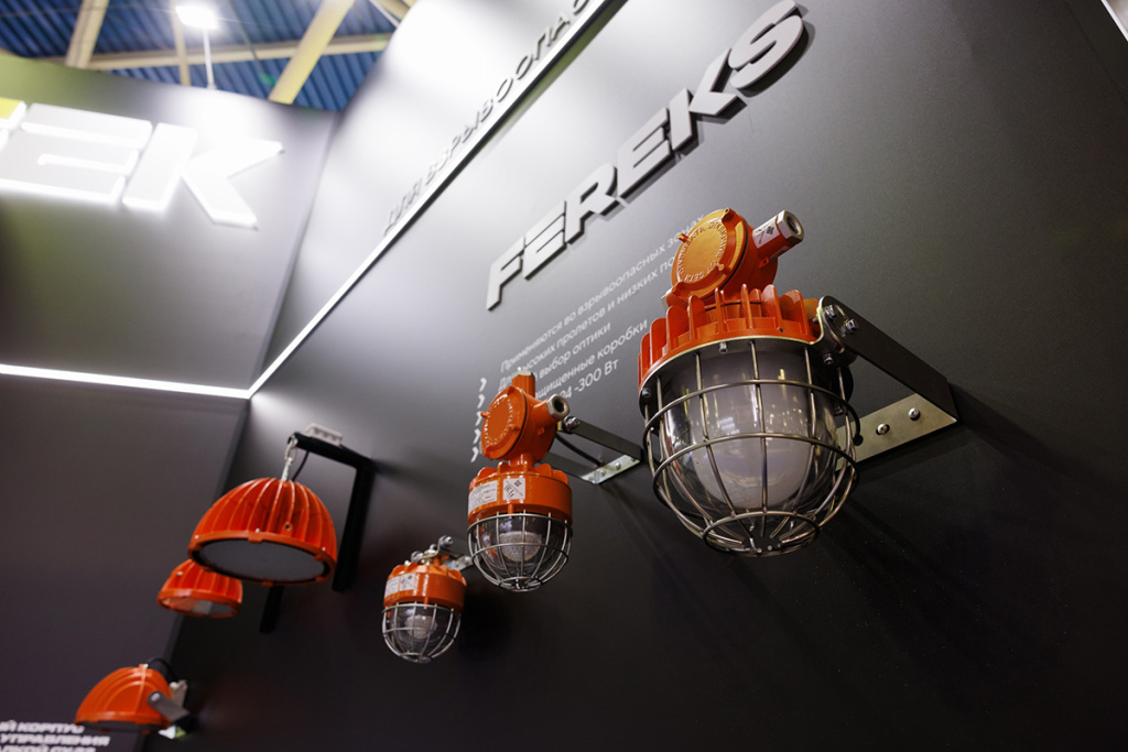 11_iek-53 copy.jpg 11_iek-53 copy.jpg