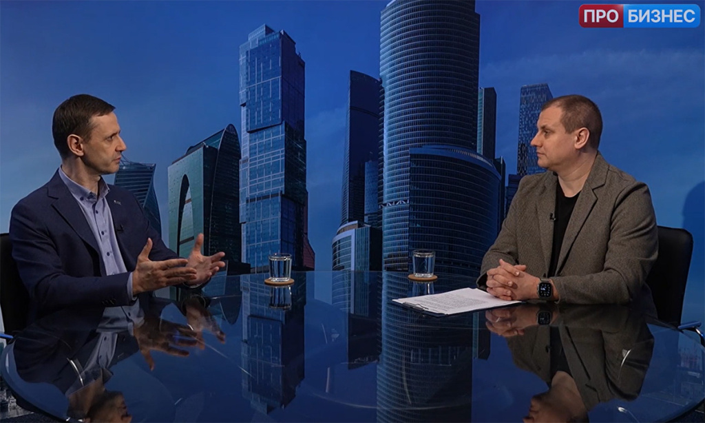 Лосев на ПроБизнес копия.jpg